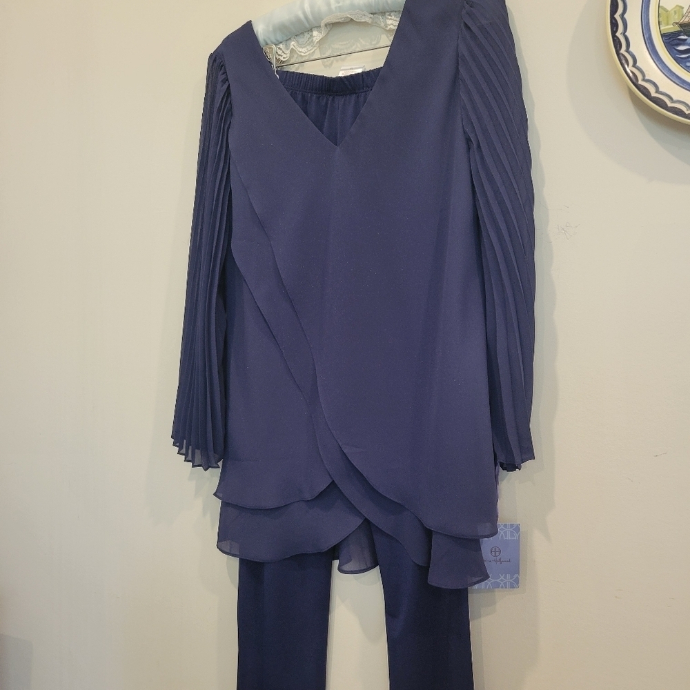 2 PCS Womans Pants & Top Hot In Hollywood & Slinky USA MED DRESSY GLAMOROUS LOOK